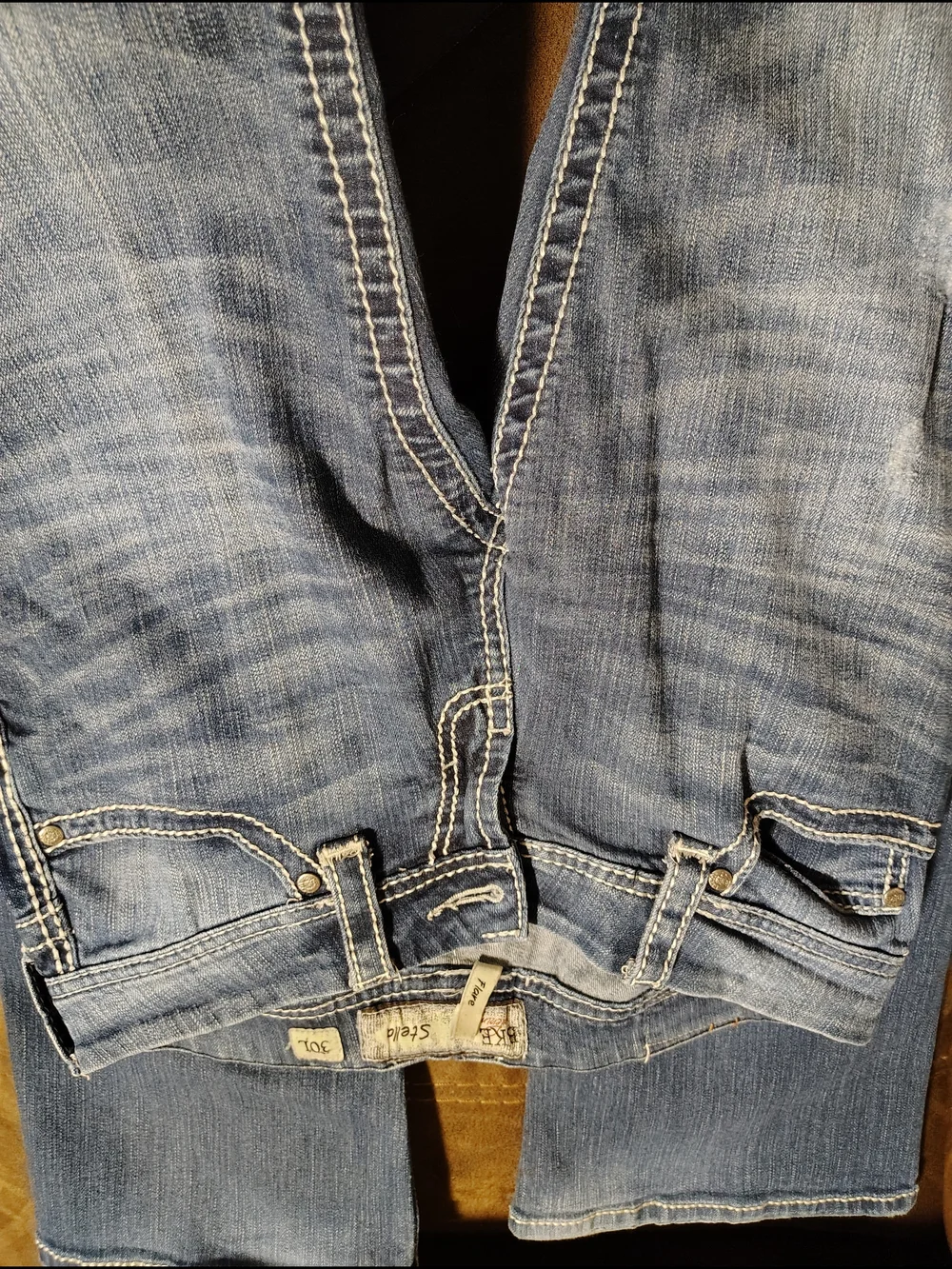 Silver and BKE Women's Blue Denim Boot Cut Jeans And 1 Capri. - Picture 7 of 11